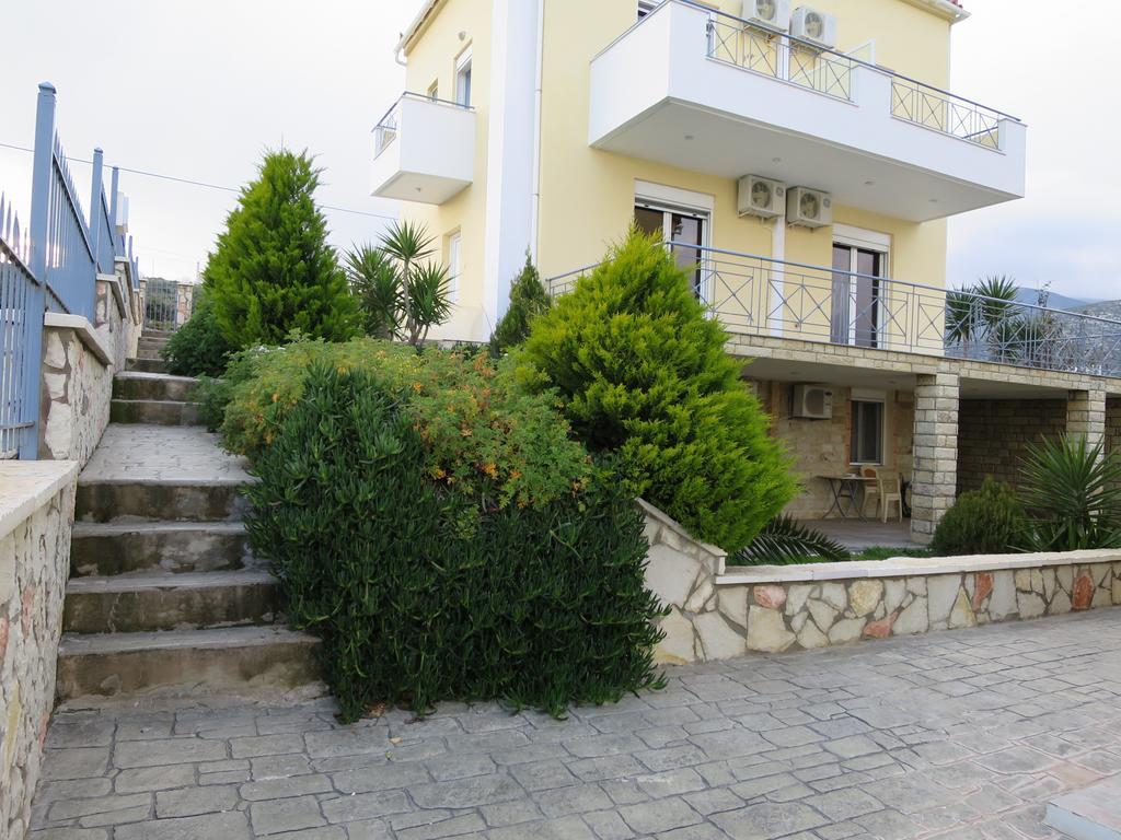 Villa Christine - Maisonettes With Fireplace ألفيريون المظهر الخارجي الصورة